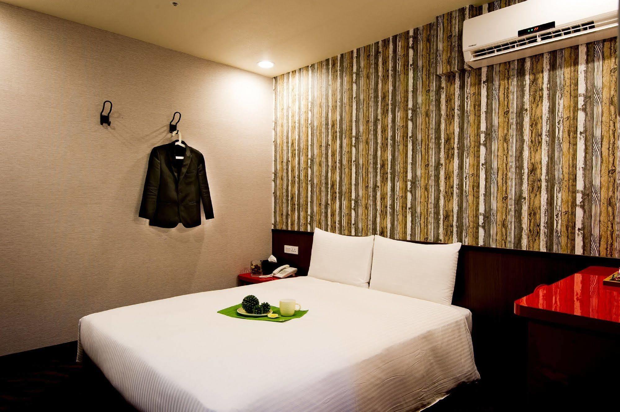 Hotel 6 - Zhonghua Taipéi Exterior foto